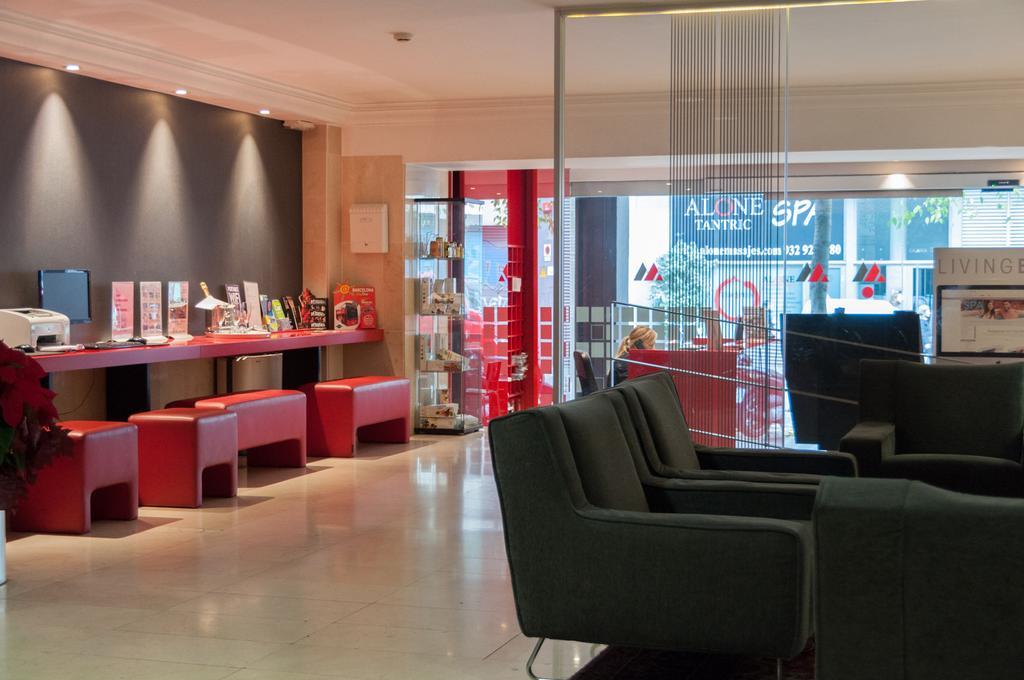 Aparthotel Atenea Calabria Barcellona Esterno foto